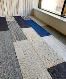 Looking for Interface carpet tiles? Shuffle It Skinny Planks in the color Shades EXTRA ISOLATION is an excellent choice. View this and other carpet tiles in our webshop.