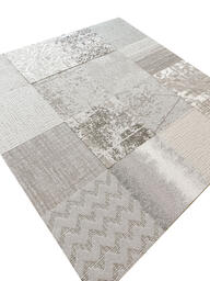 Looking for Interface carpet tiles? Shuffle It in the color Shades of Japandi Beige is an excellent choice. View this and other carpet tiles in our webshop.