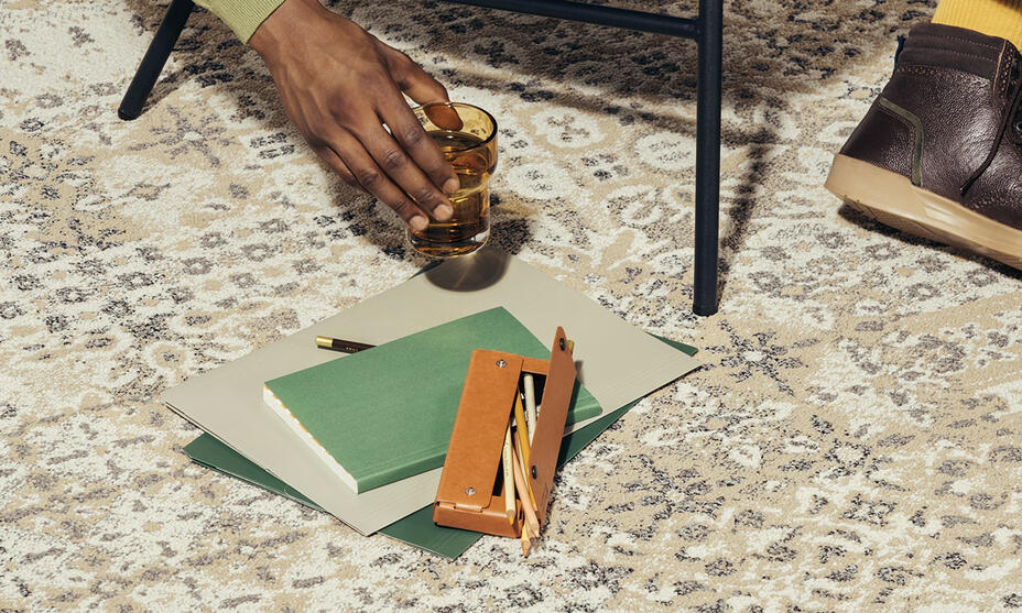 Underfloor heating carpet tiles / 