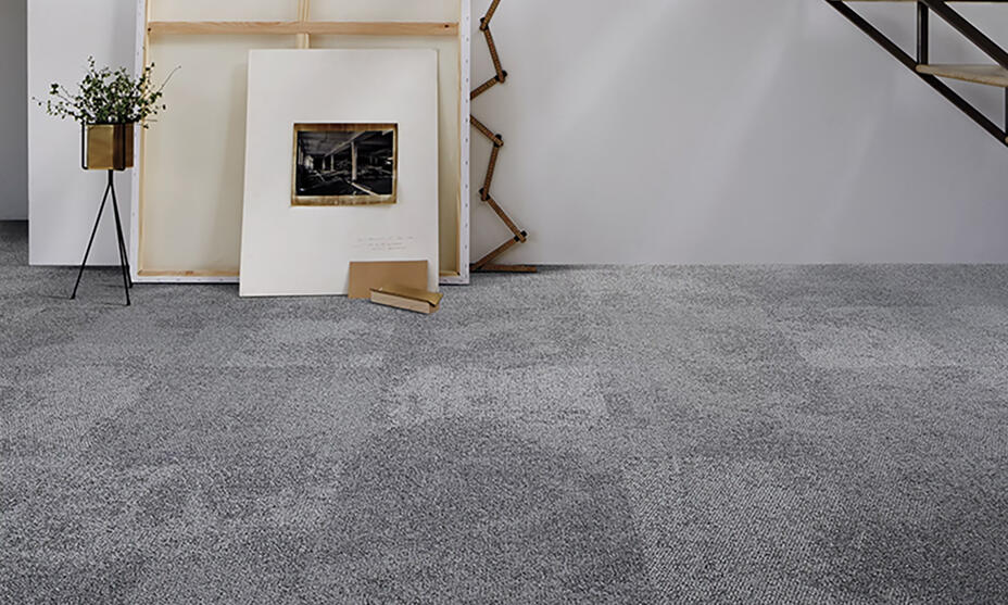 Grey carpet tiles / 